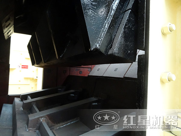反擊式破碎機(jī)品質(zhì)